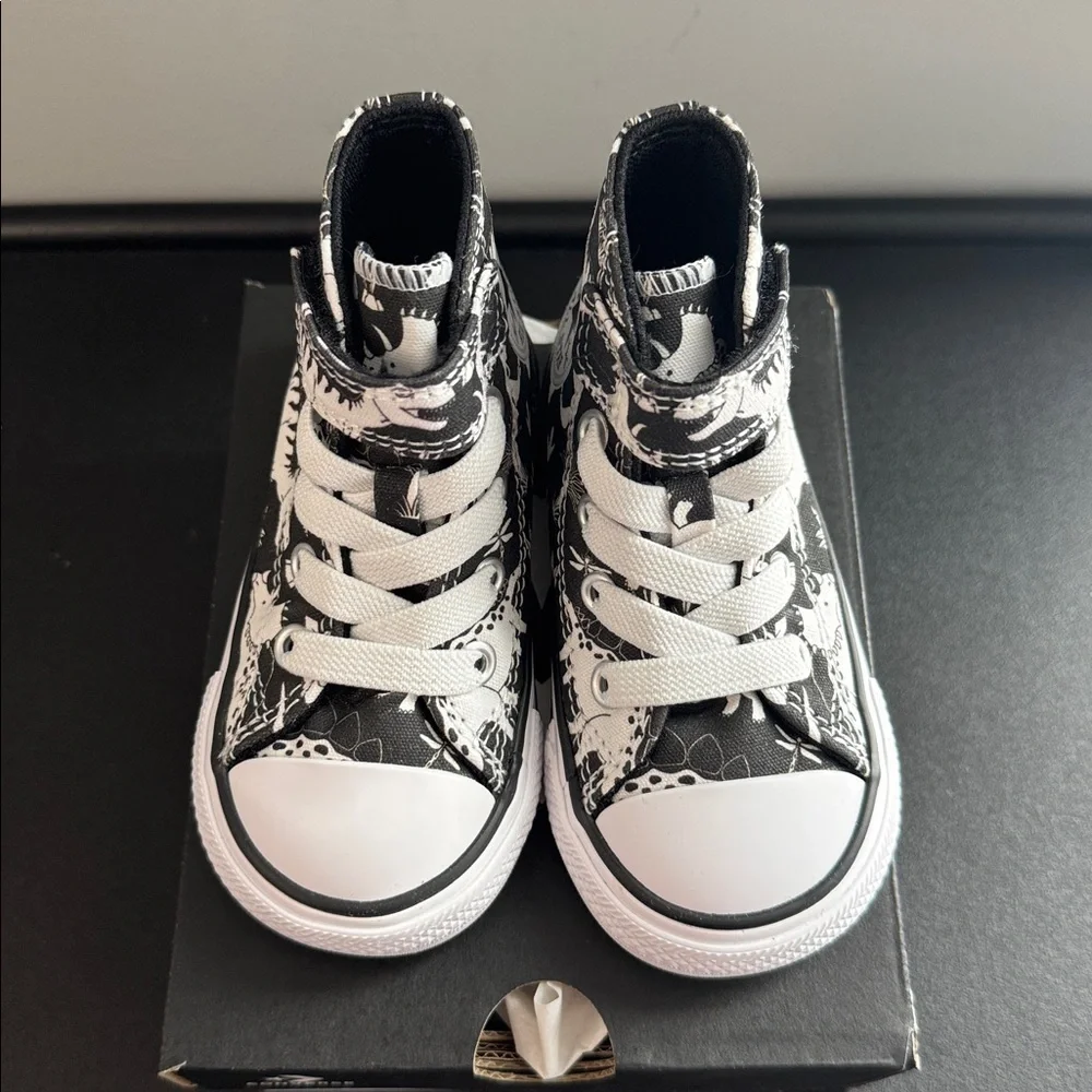 Converse Black & White Dino Dinoverse High Top Sneakers Toddler Size 5 New NIB